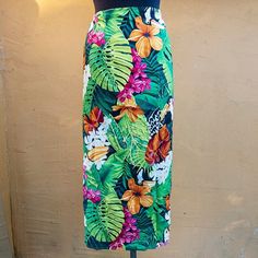 Vintage tropical print wrap maxi skirt in excellent condition. Brand Anne D'aleth Size 42 (us 10, uk 14) 100% cotton adjustable waist length 90 cm = 35.4 inches Tropical Multicolor Floral Print Skirt, Tropical Print Beach Skirt, Tropical Beach Skirt With Tropical Print, Green Tropical Beach Skirt, Elven Clothing, Magic Wrap, Steampunk Skirt, Sparkle Mini Dress, Long Floral Skirt