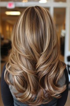 Rambut Brunette, Balayage Blond, Hair Highlights And Lowlights, Hair Color Options, Bronde Hair, Brunette Hair With Highlights, Champagne Blonde, Honey Blonde Hair, Long Hair Updo