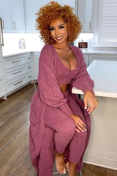 Chic Winter Loungewear Sets, Pink Sets For Night Out In Fall, Pink Set For Night Out In Fall, Fitted Purple Loungewear Sets, White Dresses For Women, Looks Chic, Womens Loungewear, Look Fashion, Women Swimsuits