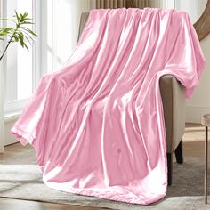 PRICES MAY VARY. ✿〖Soft & Silky〗Indulge in the luxurious softness and silky smooth texture of our satin throw blanket. Crafted with high-quality satin fabric (100% Polyester), our pink satin blanket helps maintain the moisture balance of your skin, reducing friction and potential irritation. Wrap yourself in pure comfort with this exquisite blanket. ✿〖Versatile & Multipurpose〗No matter the season, our satin throw blanket acts as a perfect weather conditioner. Whether you're reading or, napping o Small Flower Design, Satin Blanket, Silk Blanket, Satin Sheets, Blanket For Couch, Cooling Blanket, Perfect Weather, Blanket Soft, Satin Color