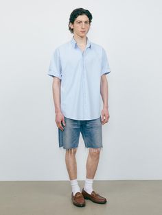 The shirt features oversized fit, rolled up sleeves, and double placket. The shirt is finished with bio-washing, which minimizes fabric shrinking. The oversized fit design makes natural silhouette and comfy fit for daily outfit.- Oversized fit- Button closure- Round hem- Basic item Relaxed Button-up Shirt With Rolled Sleeves, Relaxed Fit Shirt With Roll-up Sleeves And Shirttail Hem, Cotton Shirt With Roll-up Sleeves And Shirttail Hem, Blue Shirt With Roll-up Sleeves And Shirttail Hem, Relaxed Fit Shirt With Roll-up Sleeves For Daywear, Relaxed Fit Shirt With Shirttail Hem For Daywear, Casual Oversized Top With Roll-up Sleeves, Relaxed Oversized Button-up Shirt, Oversized Cotton Shirt With Roll-up Sleeves