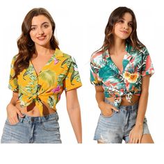 A great shirt to be paired with shorts or jeans. Enjoy the summer with the help of the Hawaiian leaf-printed shirt. Lend a touch of charm to your new season wardrobe with this shirt. Whether on carnivals, festivals, vacations, on the beach, or even at a theme party, you will certainly receive many compliments. Suitable for wearing to the beach. Hawaiian Leaf, Peter Pan Collar Blouse, Party Blouse, Floral Leaves, Sleeve Packaging, Ruffle Shirt, Floral Print Blouses, Polka Dot Blouse, Vintage Shirt