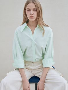 This is a delicate and more sensual cuffed shirt that is designed with open collar and hidden button double sleeve cuffs. It can be closed neatly with a hidden button fastening or tuck at the end of the sleeve to give it volume and fold the sleeve to create a 2-way style. It is made of soft-touch cotton material, it is light and comfortable to wear. - Cuffed open collar shirt- 2 way to style on sleeves- Soft touch cotton material Open Collar Shirt, Shirt Folding, Technology Fashion, Shirt Cuff, 2 Way, Cotton Material, New Look, Top Shirt, The End