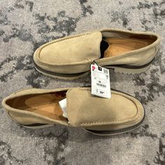 New With Tags Zara Loafers Men, Casual Beige Slip-ons For Fall, Beige Slip-on Casual Leather Shoes, Casual Beige Slip-on Leather Shoes, Casual Beige Slip-ons With Leather Footbed, Casual Suede Boat Shoes With Flat Heel, Beige Slip-on Casual Moccasins, Casual Suede Loafers, Casual Flat Suede Loafers