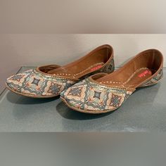 Ethnic Indian Party Footwear. Size 38 Bohemian Flats For Festive Season, Bohemian Festive Flats With Round Toe, Festive Bohemian Slip-on Flats, Bohemian Slip-on Flats For Festive Occasions, Bohemian Flats With Gota Work And Round Toe, Steve Madden Loafers, Jimmy Choo Flats, Diamond Shoes, Brown Slip On Shoes