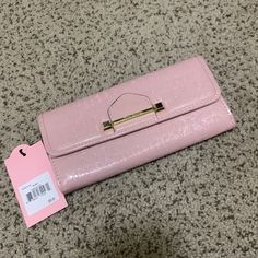 Nwt!!! Juicy Couture Blush Flap Clutch Wallet! Pink Evening Clutch With Card Slots, Coin Purse Wallet, Keychain Wallet, Black Leather Wallet, Couture Bags, Juicy Couture Bags, Heart Keychain, Coin Wallet, Coin Bag