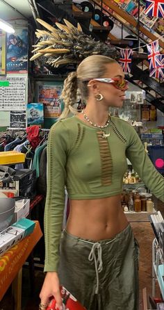 Ponytail Casual, Techno Outfit, Sassy Outfit, 2024 Spring Summer, Trends 2024, Braided Ponytail, Rave Outfits, Festival Outfit