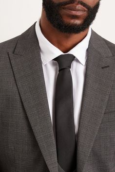 Made with high-quality materials, this tie is both durable and stylish. Whether you're dressing up for a wedding or a business meeting, this tie is sure to impress. Petite Jumpsuit, Skincare Gift Set, Oasis Fashion, Floral Outfit, Skin Care Gifts, Business Meeting, Tshirt Skirt, Suit Accessories, Fit N Flare Dress