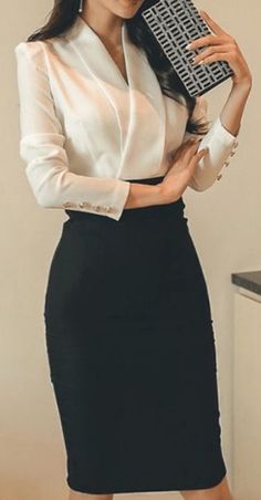 Fashionable Work Outfits, Super Women, Ladies Office, Skirts Outfits, Fashionable Work Outfit, Chique Outfits, Office Outfits Women, Elegante Casual, Fashion Suits