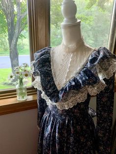 #gunnesax Polish Dress, Vintage Gunne Sax Dress, Sax Dress, Gunne Sax Dress, Gunne Sax, Prairie Dress, I Left, Vintage Beauty, Clothing Rack