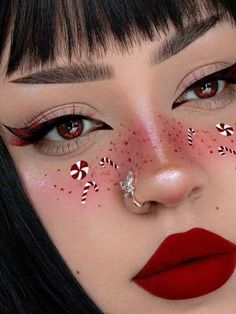 Egirl Christmas Makeup, Eye Makeup For Christmas, Festive Makeup Christmas, Dark Christmas Makeup, Christmas Alt Makeup, Korean Christmas Makeup, Emo Christmas Makeup, Alt Christmas Makeup