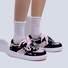 v Kumori Shoes, Komi Shoes, Kiromi Shoes, Kuromi Shoes, Pink Kuromi, Harajuku Pink, Anime Sneakers, Pink Star, Casual Trainers