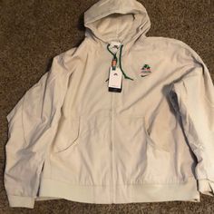 Nike Must Have Sb X Jarritos Jacks. Size 2xl. Nike Air Jacket, Nike Quarter Zip, Tech Fleece Hoodie, Vintage Nike Windbreaker, Team Jackets, Half Zip Jacket, Hoodie Vest, Hoodie Brands, Nike Windbreaker