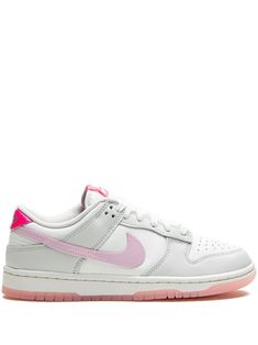 white/grey/pink leather signature Swoosh logo detail perforated toebox round toe front lace-up fastening logo patch at the tongue branded heel counter flat rubber sole These styles are supplied by a premium sneaker marketplace. Stocking only the most sought-after footwear, they source and curate some of the most hard to find sneakers from around the world. Nike Dunk Low 520, Dunks Outfit, Tenis Vans, Preppy Shoes, Pretty Shoes Sneakers, Shoe Wishlist, Limited Edition Sneakers, Cute Nike Shoes, Hype Shoes