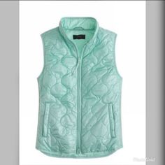 Nwot J. Crew Quilted Puffer Layering Vest Beautiful Mint Green Layering Vest. Quilted. Full Front Zipper. Side Pockets. Elastic Sides. Pit To Pit 21" Length 23" New Without Tags Size L B72 Green Waistcoat, Mint Top, Vest Layering, Quilt Layers, Lightweight Vest, Green Vest, Jcrew Women, Mint Green, Childrens Clothes