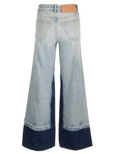 Two-tone jeans in light and dark blue denim from Mm6 Maison Margiela, with high waist, 5 pockets and wide leg. Composition: 100% Cotone - Fodera Tasche: 65% Poliestere 35% Cotone Maison Margiela Beach Walk, Margiela Artisanal 2024, Margiela Painted Denim, Maison Margiela Deconstruction, Maison Margiela Ready To Wear, Expensive Handbags, Self Portrait Dress, High Quality Dress, Zegna Shoes