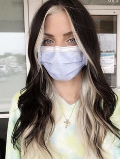 Dark And Light Hair Contrast, Dark On Top And Light On Bottom Hair, Hair Color Ideas For Brunettes Layers, Underlayer Blonde Hair, Black And Grey Peekaboo Hair, Emo In Your 30s, Peekaboo Hair Front View, Pretty Spring Hair Colors, Blond Underneath Brown Hair Peekaboo Highlights