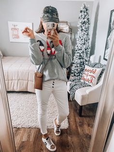 Beverly Ennis Hoyle, Ladies Outfits, Target Jeans, Lounge Outfits, B And B, Cute Christmas Outfits, Walmart Fashion, Summer Shorts Outfits