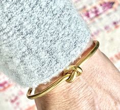 ✦ 14K Gold Ion Plating over Stainless Steel✦ Size: 2.25"inner diameter ✦ Inner Circumference is 6.5" but these are super adjustable and can fit larger or smaller wrists by simply squeezing them together or pulling the two sides apart. Super sweet gold knot bangle bracelet. Love knots represent LOVE, unity, and friendship. Would make perfect bridesmaid bracelets or gifts for someone you love. These will arrive ready for gifting in a cute boho gift box. KEY FEATURES*-These are 14k gold ion plated Bridesmaid Bracelets, Raw Carnelian, Love Knots, Knot Bangle, Bracelet Love, Carnelian Ring, Bracelet Knots, Knot Bracelet, Bridesmaid Bracelet