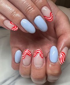 Simple Fourth of July Nails 💅😍 Dip Summer Nail Ideas, Nantucket Nails, 4th Of July Gel Nail Designs, Subtle Fourth Of July Nails, Lake Nails, Forth Of July Nails, Cute 4th Of July Nails, July 4th Nails, 4th Of July Nail Designs