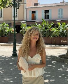 #aesthetic #vogue #cute #girl #icon #model #mode #fashion #hair #curly #hair #travel #summer Curly Hair Dos, Growing Out Hair, Lace Trim Cami Top, Blonde Hair Inspiration, Love Your Hair, Travel Summer