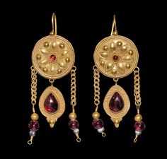 Byzantine Large Gold, Garnet and Glass Bead Earrings, 6th-8th century AD Etruscan Jewelry, Large Gold Earrings, Byzantine Gold, Byzantine Jewelry, Ancient Jewels, Roman Jewelry, Ancient Jewellery, Glass Bead Earrings, Historical Jewellery