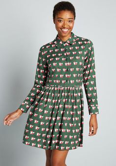 Clever as a fox, you have found a truly unique tiered shirt dress. Vintage Style Swimwear, Plus Size Vintage Clothing, Casual Dresses Plus Size, Fox Shirt, Midi Dress Plus Size, Vintage Swimwear, Plus Size Outerwear, Plus Size Vintage, 1970s Fashion