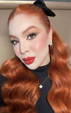 Glam Makeup For Redheads, Makeup Ginger Hair, Natural Glam Makeup Redhead, Glam Makeup Redhead, Redhead Makeup Aesthetic, Karla Mercado, Bigger Hips Workout, Cabello Hair, Hip Workout