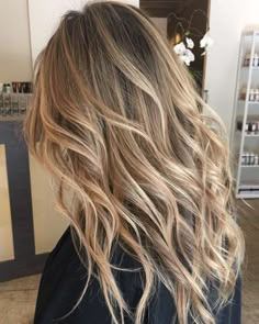 Caramel Blonde, Balayage Blonde, Honey Hair, Balayage Hair Blonde, Hair Balayage, Blonde Hair With Highlights, Brown Blonde Hair, Long Wavy Hair