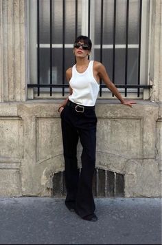 Black Pants Outfit Ideas, Pants Outfit Ideas For Women, Chic Black Pants, Pants Outfit Ideas, Black Pants Outfit, Outfit Ideas For Women, Cooler Look, Looks Street Style, Minimal Style