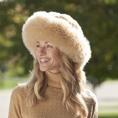 The Genuine Alpaca Andean Hat - Hammacher Schlemmer Alpaca Hat, Hat Cream, Hammacher Schlemmer, Luxury Gifts For Her, Leather Hat, Trapper Hats, Hat Handmade, Leather Hats, Fur Hat