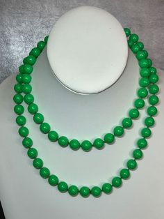 Green plastic round bead vintage necklace. Vibrant green. Very cute necklace!  17 inches in length. Check out our store for more vintage listings! Length Check, Wedding Necklaces, Wedding Jewellery Necklace, Cute Necklace, Vibrant Green, Plastic Beads, Wedding Necklace, Bead Necklace, Vintage Necklace