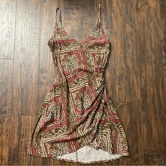 Brand New Originally $59 Brown And Pink Pattern Super Flattering Summer Dress Xs Ruched V-neck Mini Dress For The Beach, Ruched V-neck Sundress Mini Dress, Ruched V-neck Sundress, Casual Ruched Mini Dress For The Beach, Casual Ruched Mini Dress For Beach, Casual Ruched Sundress For Date Night, V-neck Ruched Sundress For Vacation, Urban Outfitters Fitted Mini Dress For Vacation, Casual Mini Dress By Urban Outfitters