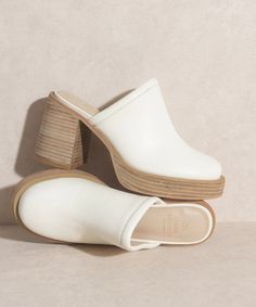 The Charleston Clogs - The Flaunt Outfit Repeater, White Clogs, Fashion Shoes Boots, Baddie Fits, Winter Styles, Xmas List, Stylish Purse, Stunning Shoes, Aesthetic Ideas