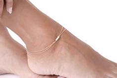 This Boho foot bracelet is a fine jewelry piece, made of solid gold, and is set with natural pearls. A natural pearl anklet, perfect for any occasion! It is classic and modern at the same time! The color of the pearls is white and the shape is round. ✔ Made to Order ✔ Gold Kt: 9k-14K-18k ✔ Metal stamp: 375-585-750 ✔ Available Gold Color: Rose Gold, Yellow Gold, White Gold ✔ Gemstone: Natural Pearl ✔ Stone Cut: Round ✔ Number of Stones: 3 ✔ Setting Type: Soldered with gold ✔ Stone Size: 3 MM appr Gold Anklets With Pearl Charm As Gift, Gold Anklets With Pearl Charm For Gift, Dainty Pearl Gold Anklets, Elegant Pearl Chain Anklets, Delicate Pearl Chain Anklets, Elegant Pearl Anklets With Pearl Chain, Gold Pearl Anklets As Gift, Gold Pearl Anklets For Gift, Elegant Pearl Anklets For Wedding