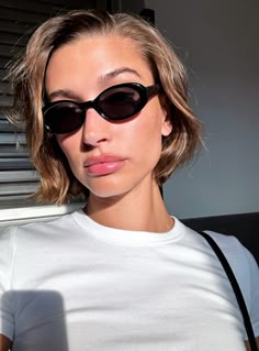 Hailey Bieber Outfits, Hailey Baldwin Style, Hailey Bieber Style, Hailey Rhode Baldwin, Beauty Guru, Hailey Baldwin, Hailey Bieber, Vanity Fair