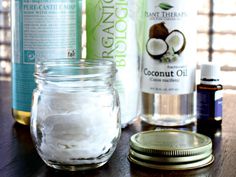 Diy Makeup Remover Pads, Homemade Makeup Remover, Diy Makeup Remover, Natural Makeup Remover, Homemade Makeup, Coconut Oil Recipes, Non Toxic Makeup, The Whoot, Coconut Oil Uses