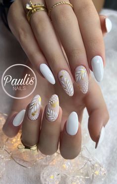 White Almond Nails With Design, Tari Tradisional, White Nail Ideas, Chut Thai, Summer Bodies, Cool Projects, Nail Art Designs Images, Nails Yellow, Stunning Nail Designs