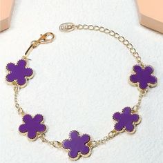 Brand New. Adjustable Fits Most Size. Purple Clover, Clover Bracelet, Womens Jewelry Bracelets, Fashion Bracelets, Color Purple, Gold Plate, Plating, Women Jewelry, Brand New