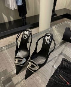 Diesel Heels Outfit, Disel Outfit Girl, Heels Astethic, Diesel Outfits, Diesel Aesthetic, Diesel Clothes, Diesel Outfit, Diesel Heels, Diesel Fits