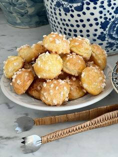 This "chouquettes" recipe is a favorite among kids in France, often enjoyed after school, for breakfast, or as a snack (goûter), and is sold in most French bakeries. Pearl Sugar, French Kids, Dining Ware, French Bakery, French Desserts, Vintage Dinnerware, Egg Wash, Top Recipes, Vintage Tablecloths