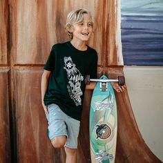 A beautiful 100% made in Canada Tee with our Vancouver Island Map WCK Style! Hand drawn, Hand printed, Handing over to you. Canada Shirt, Skater Outfits, Island Map, Story Board, Kids Graphic Tees, Vancouver Island, Etsy Fashion, V Neck Tee, Vancouver