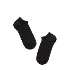 Ultra short sporty women's socks made of cotton, available in solid colors and with patterns. 72% Cotton, 25.5% Polyamide, 2.5% Elastane Women's Socks, Warm Socks, Black Socks, High Knees, Womens Tights, Sock Gifts, Ankle Socks, Bra Lingerie, Socks For Sale