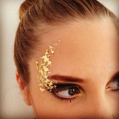 Gold leaf makeup by Emma Davis Color Guard Makeup, Inspo Makeup, Carnival Makeup