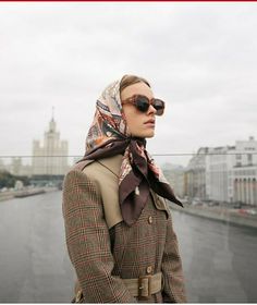 Retro Hijab, Head Scarf Outfit, Countryside Outfit, Scarf Photography, Silk Scarf Hair, Ways To Wear A Scarf, Scarf Outfit, Scarf Dress, Clothing Photography