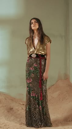 Boho Cocktail Outfit, Indowestern Outfits, Indo Western Outfit, Fall Bedroom Ideas, Cozy Fall Bedroom, Cocktail Outfit, Western Outfit, Indian Fashion Saree, Fall Bedroom