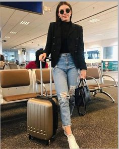 Beach Work Trip Outfits, Outfit Aeroport, Airport Outfit Classy, Casual Airport Outfit, Flight Outfit, Cute Travel Outfits, Airplane Outfits, Outfit Mujer