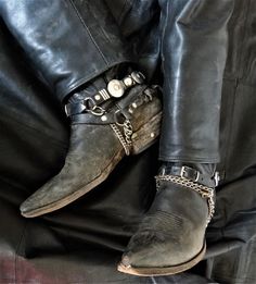 Gothic Men Aesthetic, The Lost Boys Aesthetic, Lost Boys Aesthetic, Cade Eaton, Joker Outfit, Goth Cowboy, Dark Outfit, Cowboy Boot Outfits, Western Stuff