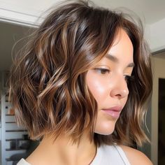 Wavy Bob with Contrast Highlights Wavy Bob Balayage, Messy Bob Brunette, Balyage Short Hair Brunette Bob, Fine Wavy Bob, Short Bob Highlights Brunettes, Wavy Brown Bob, Bob Wavy Hairstyles, Thick Wavy Bob, Short Bob Highlights