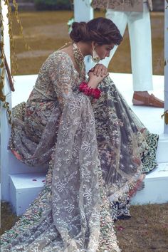 Brides Dress, Dress Embroidery, Desi Clothes, Pakistan Fashion, Indian Bridal Fashion